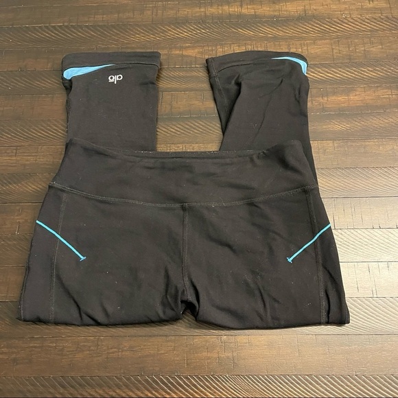 Alo Yoga Bootleg Cut‎ Leggings - Small - Picture 2 of 6